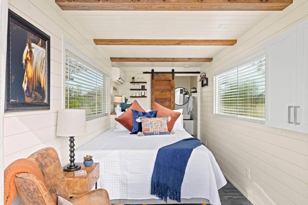 New The Perry Cozy Container Home Fredericksburg Extérieur photo